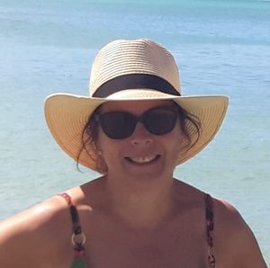 Meet your Posher, Hélène